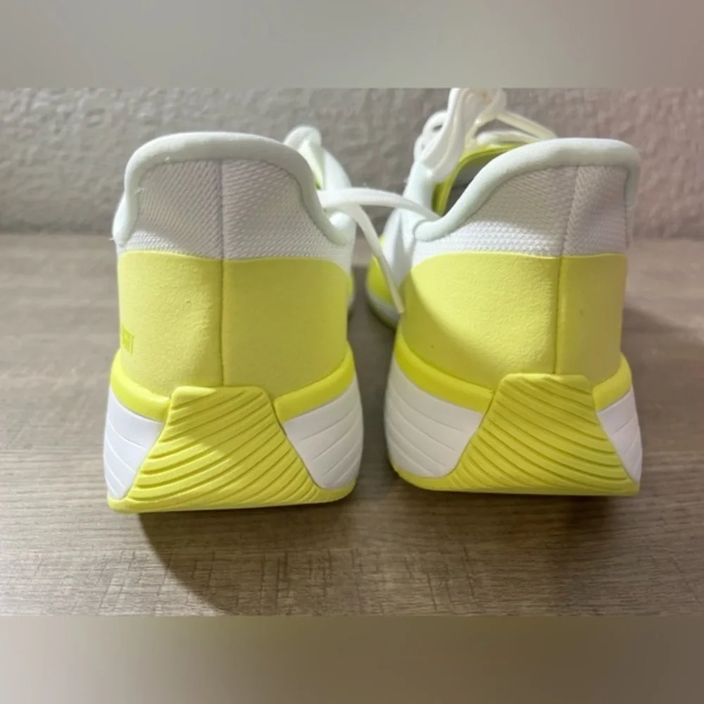 Lane Eight Relay Trainer running shoe training sneakers‎ color keylime size 9